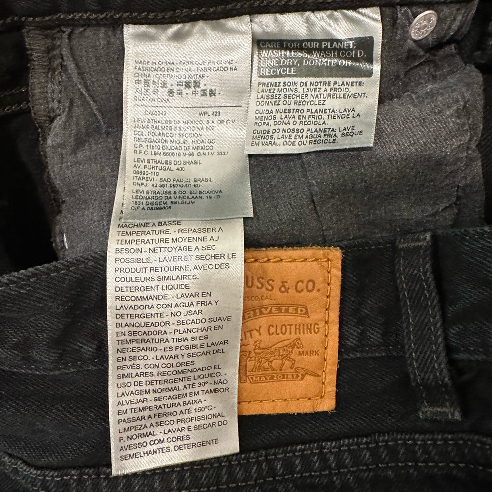 Levi's Dark Gray Denim skirt frayed hem - Picture 6 of 7